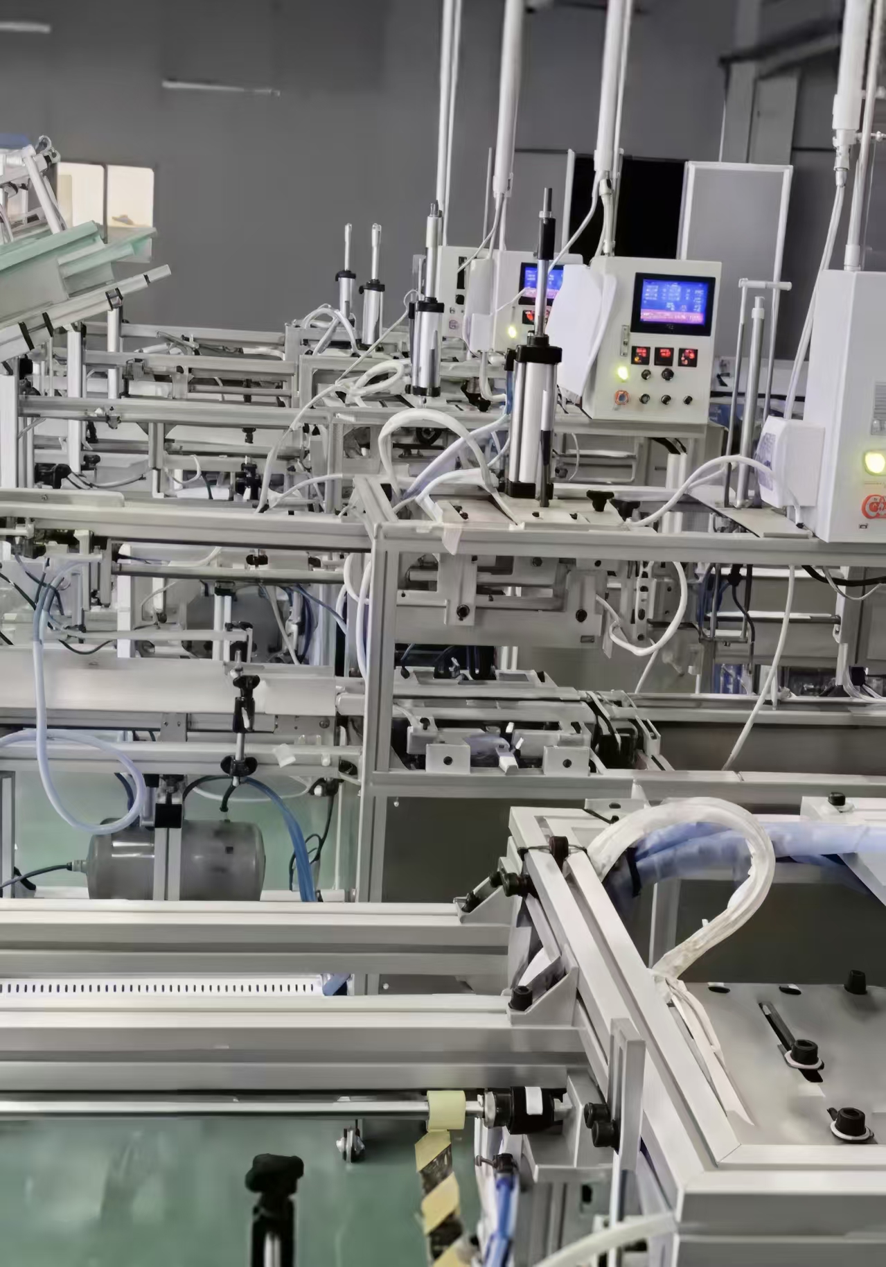 全自动吸塑三折边机