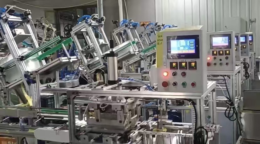 公司在不断向国外学习先进技术的过程中，致力于技术创新和改进